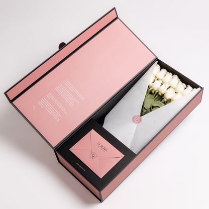 Bouquet de roses blanches premium en boîte de luxe